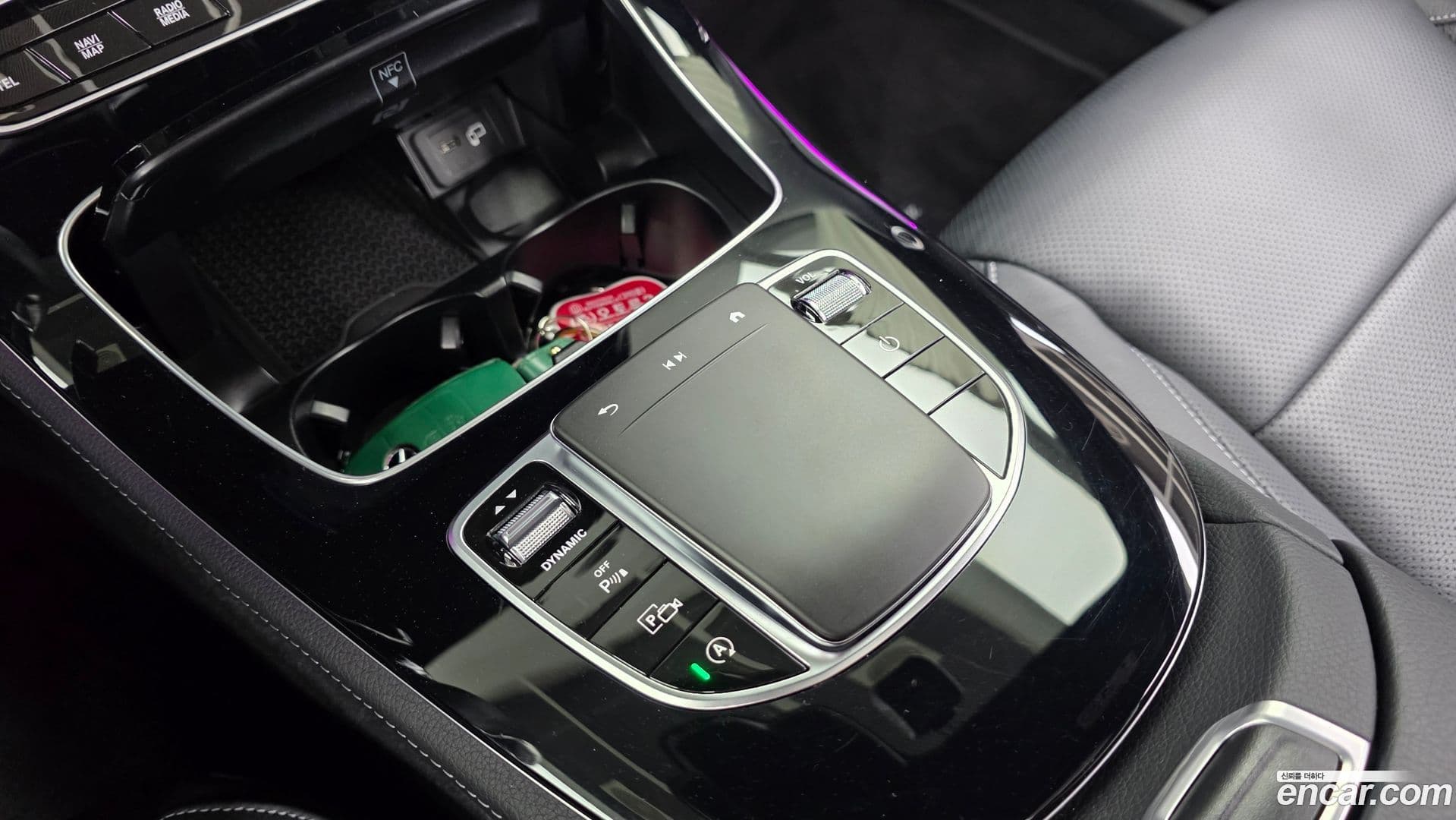 Main__Slider__Photo:E-Class Mercedes-Benz 2022.1-15