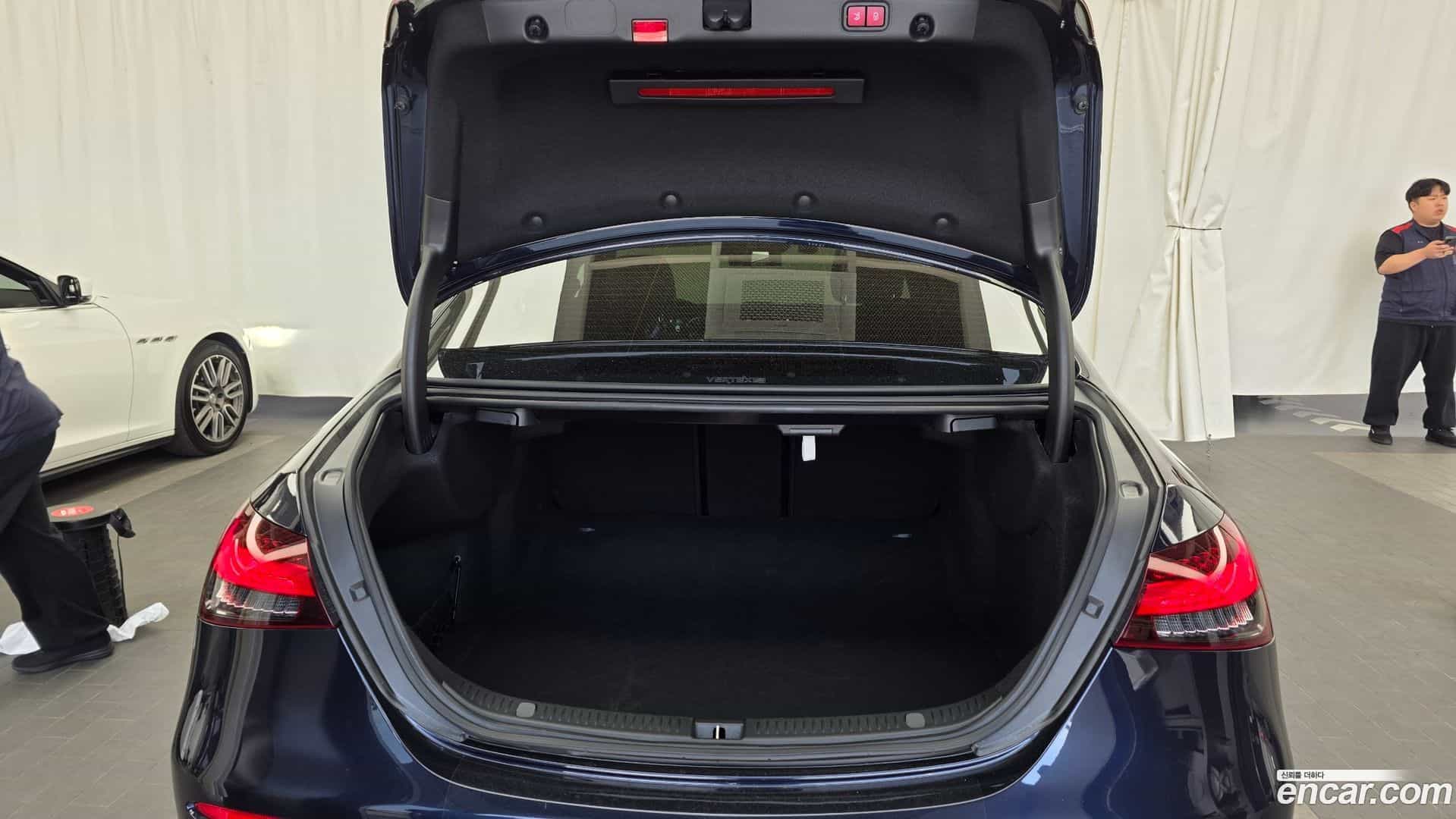 E-Class Mercedes-Benz 2022.1-OPTION-024