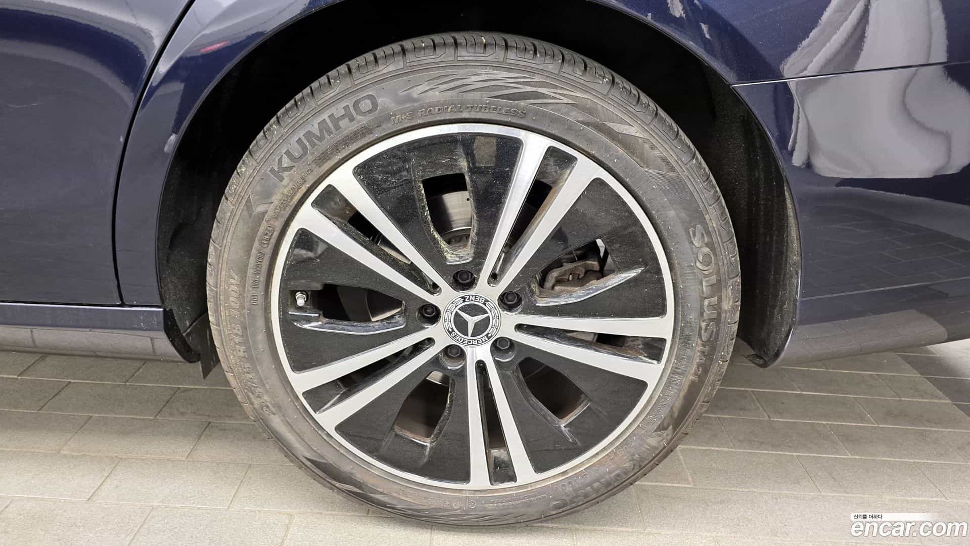 E-Class Mercedes-Benz 2022.1-OUTER-031