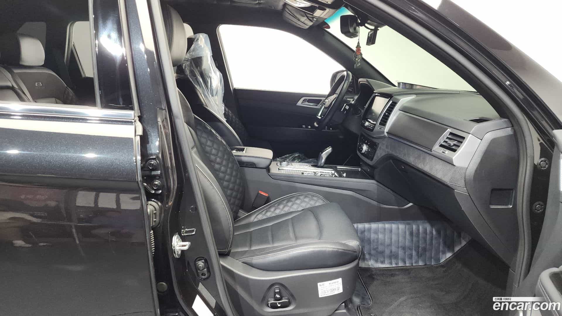 Rexton KG Mobility 2022.6-INNER-036