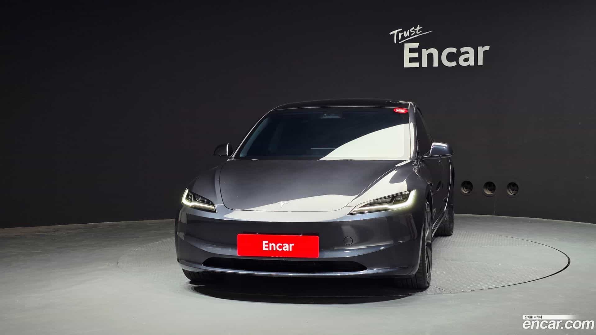 Model 3 Tesla 2024.5-OUTER-003