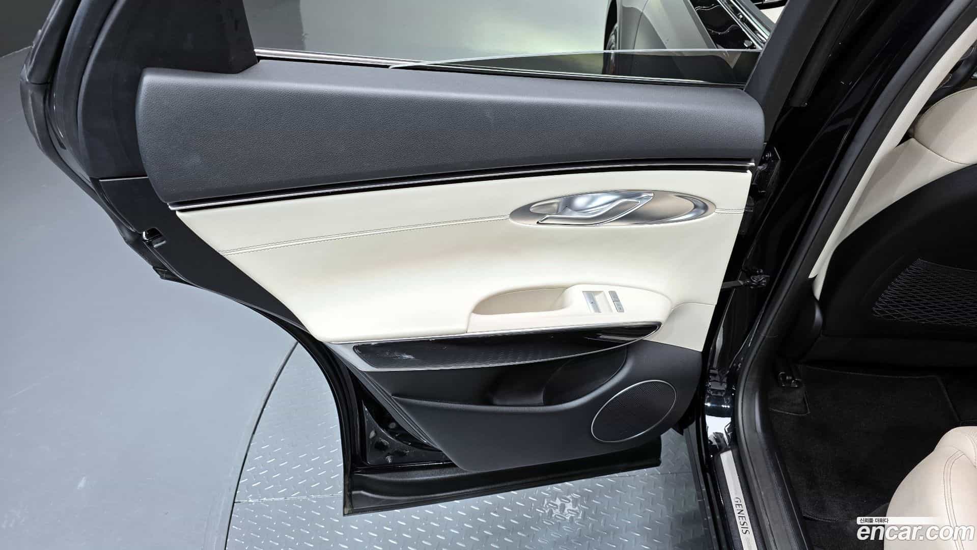 GV70 Genesis 2021.2-INNER-035