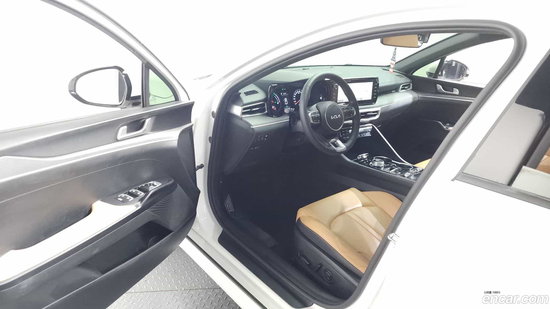 K5 Kia 2023.2-INNER-010