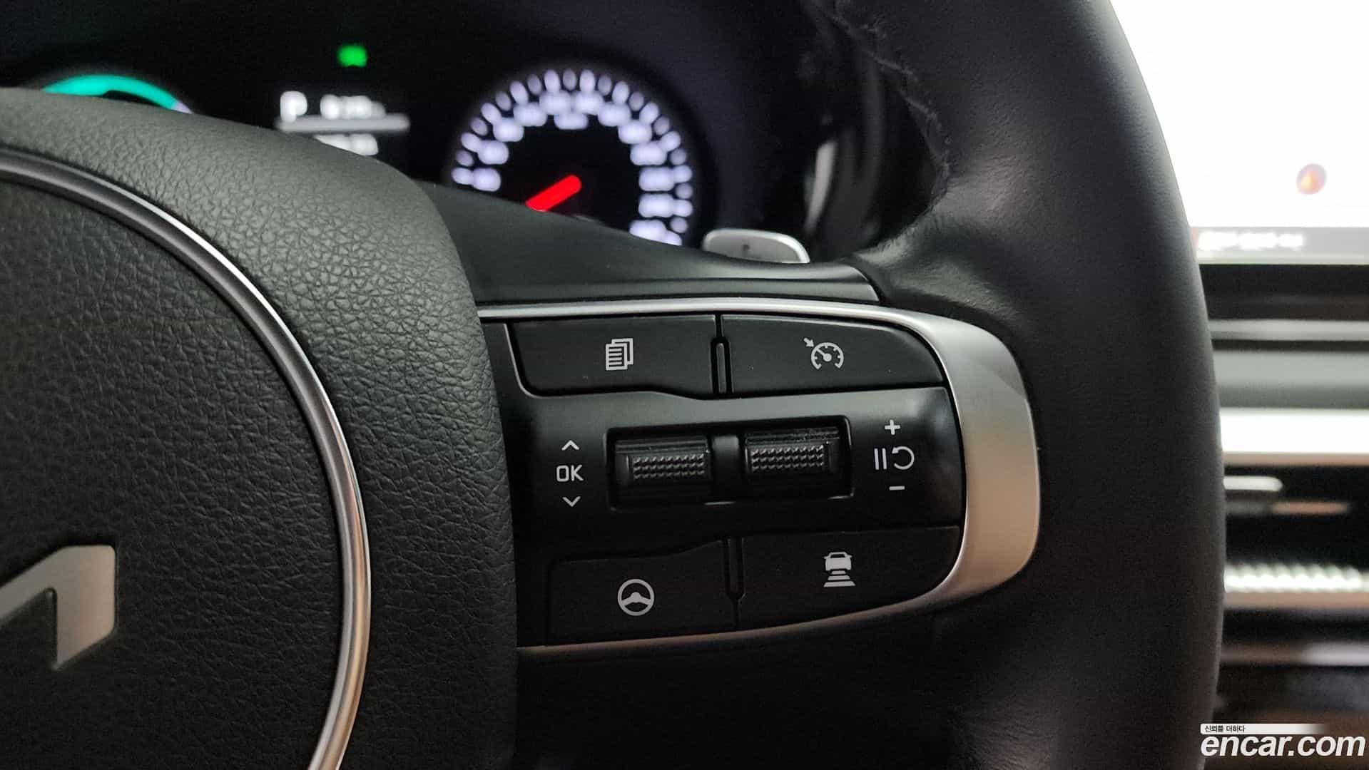 K5 Kia 2023.2-OPTION-021