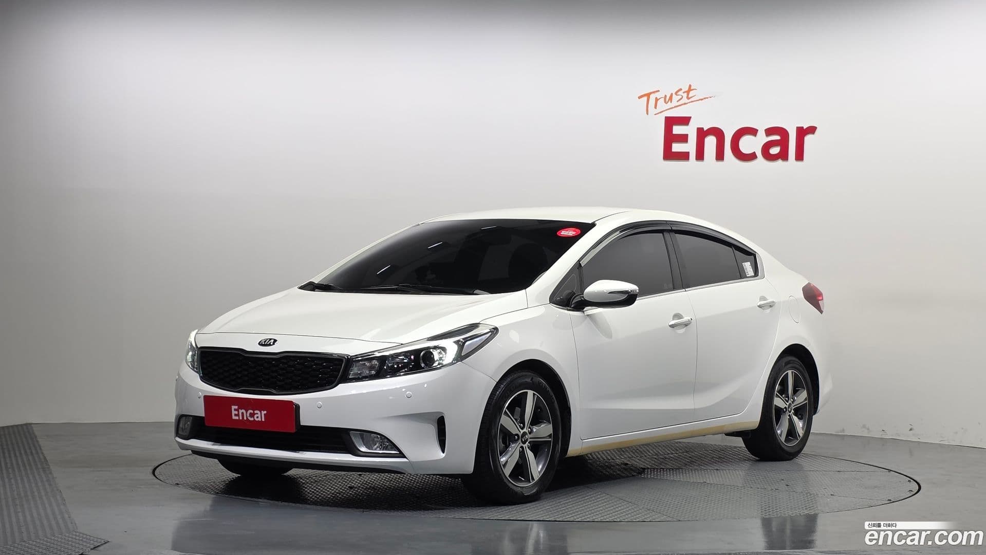Main__Slider__Photo:K3 Kia 2018.3-0