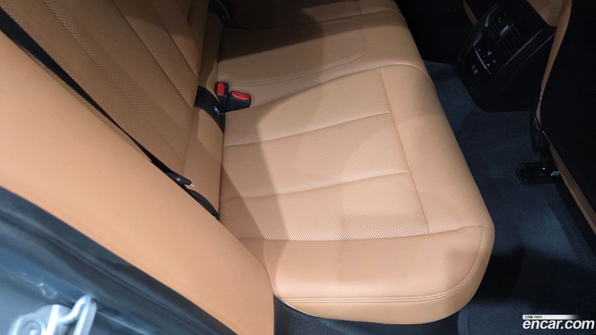 Main__Slider__Photo:3-Series BMW 2024.11-9