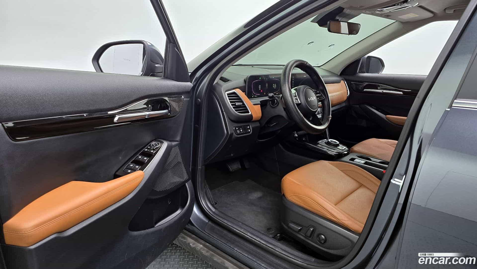 Seltos Kia 2023.5-INNER-010