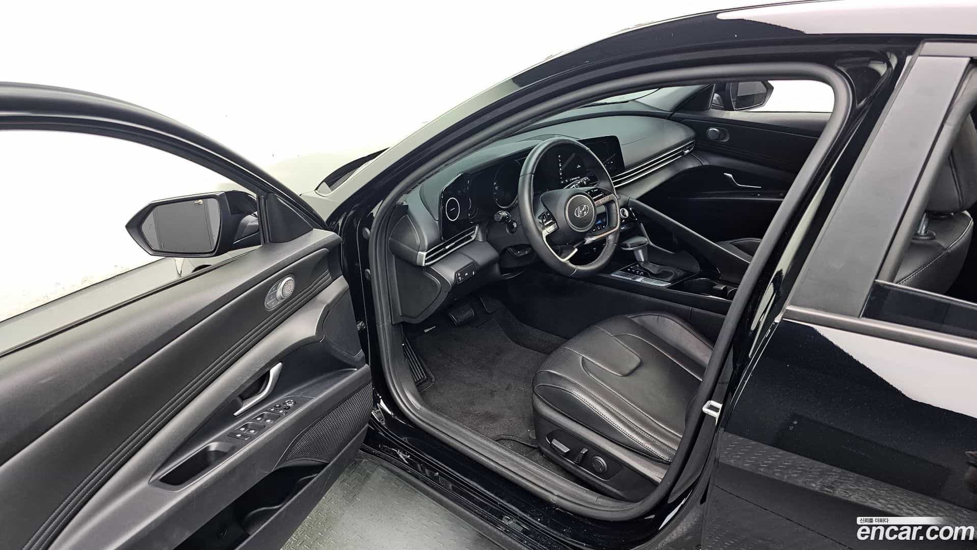 AVANTE Hyundai 2022.3-INNER-010