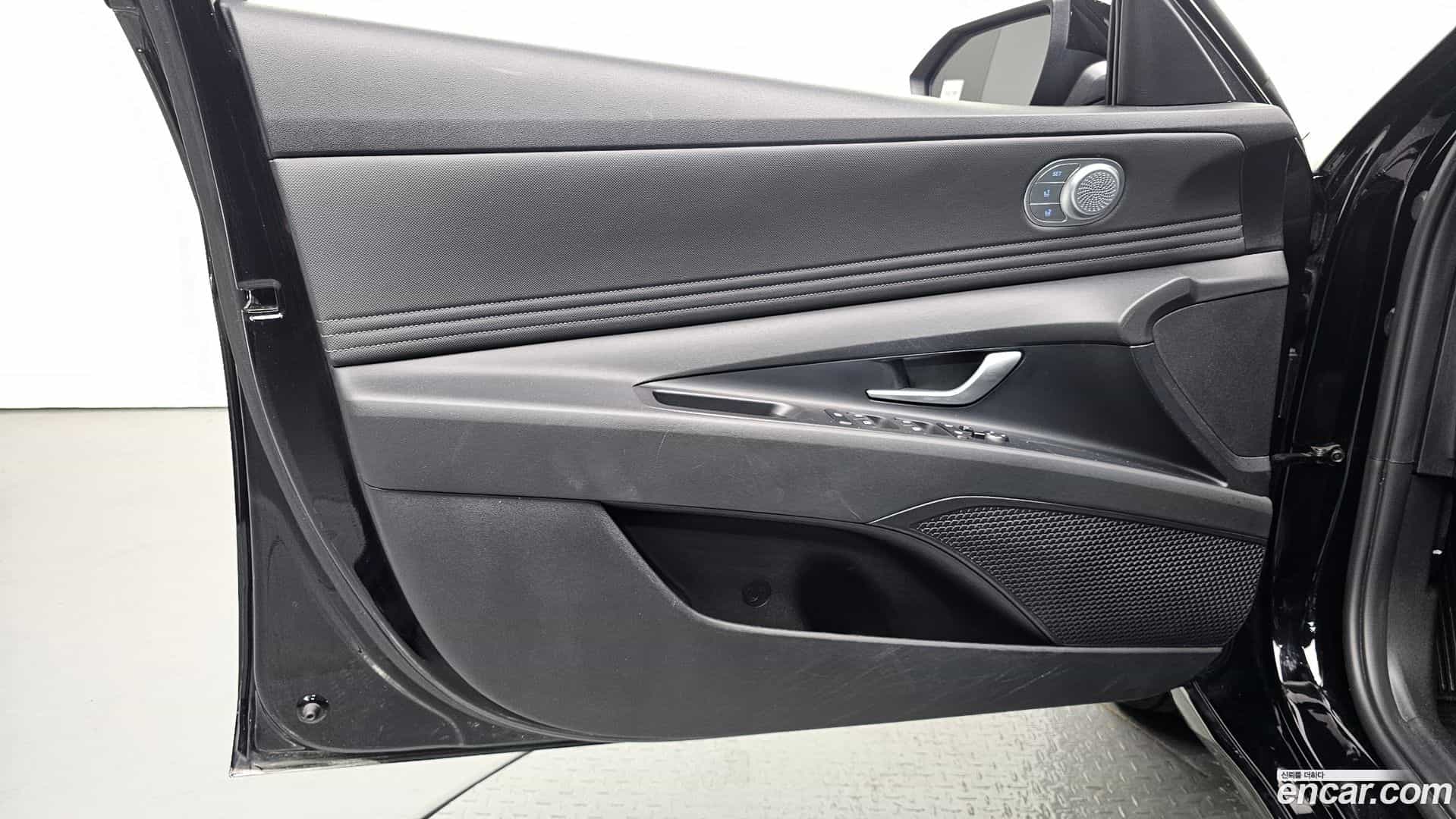 AVANTE Hyundai 2022.3-INNER-034