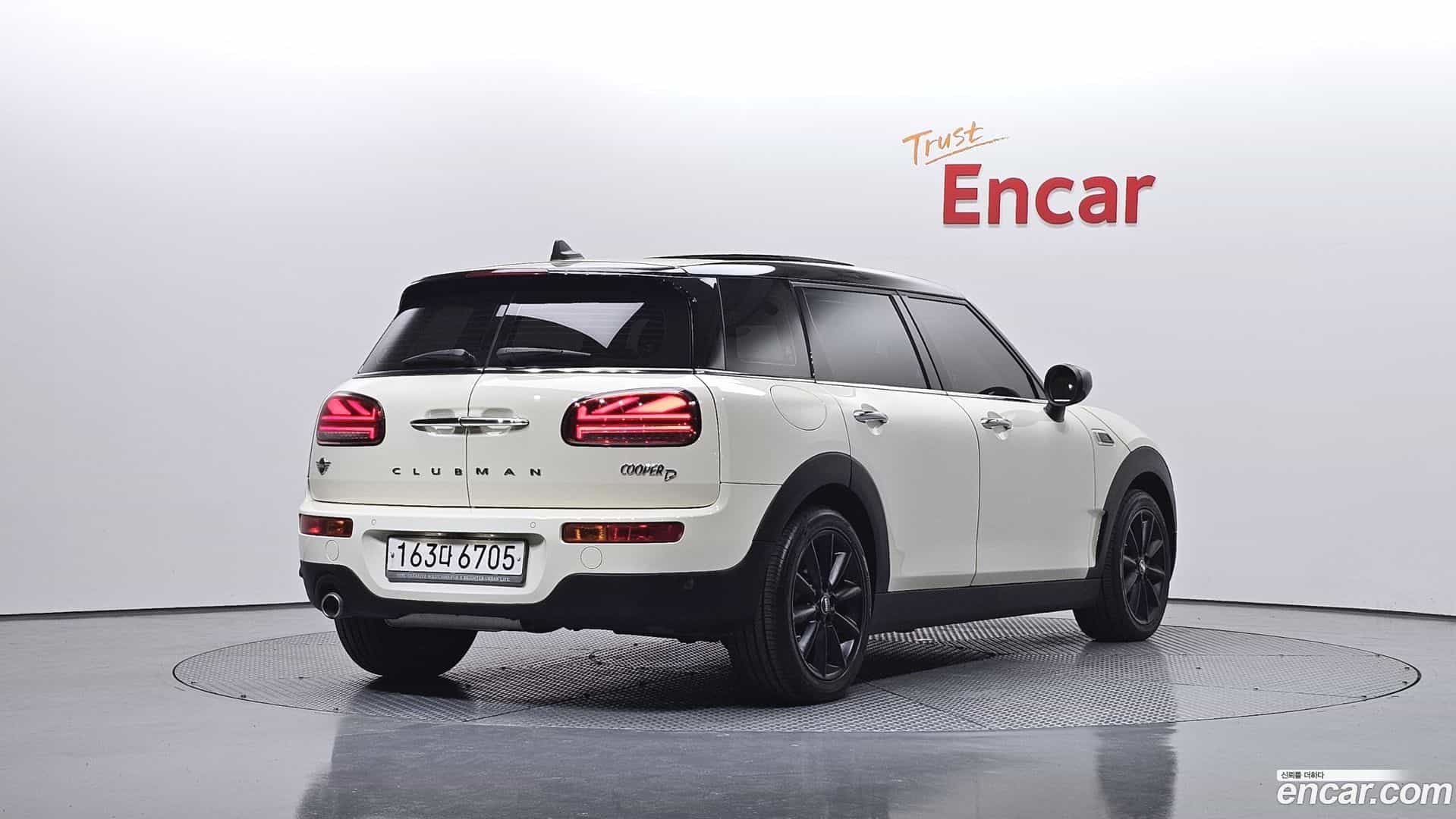Clubman Mini 2020.6-OUTER-002