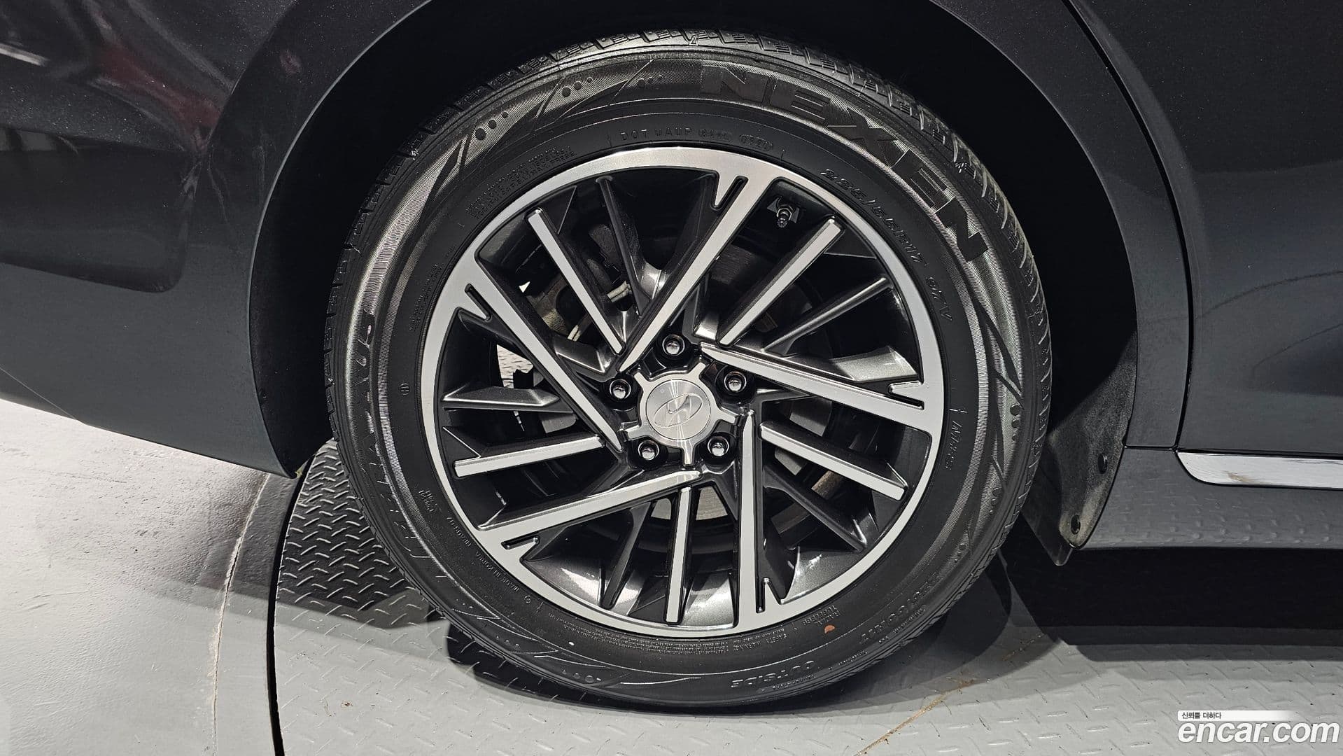 Main__Slider__Photo:Grandeur Hyundai 2020.2-4