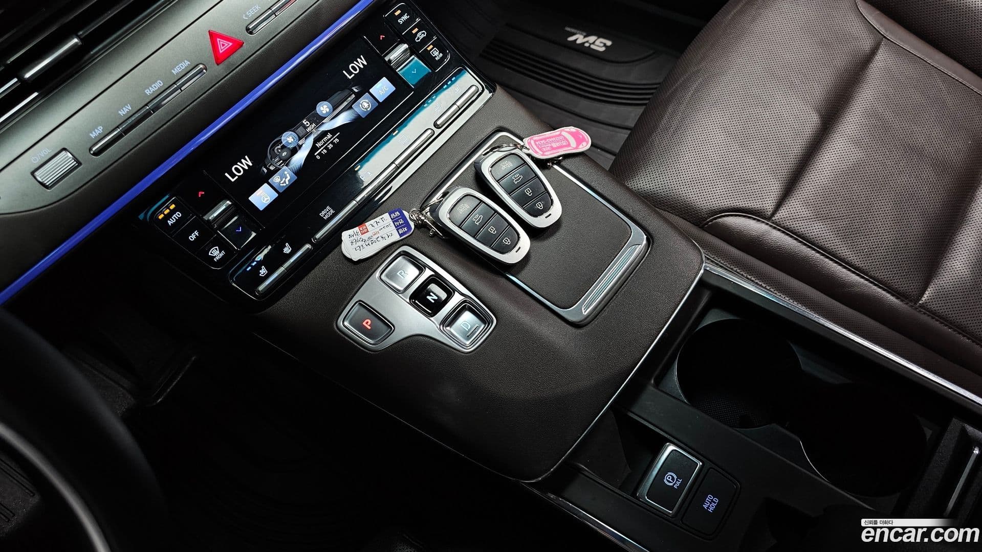 Main__Slider__Photo:Grandeur Hyundai 2020.2-8