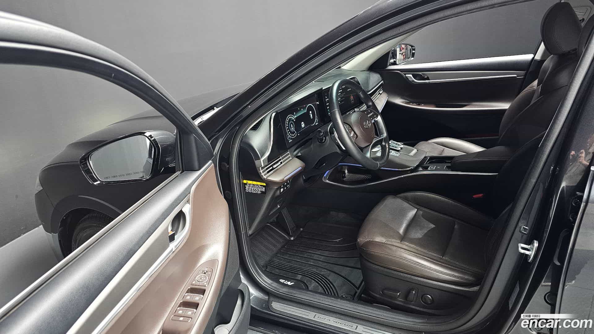 Grandeur Hyundai 2020.2-INNER-010