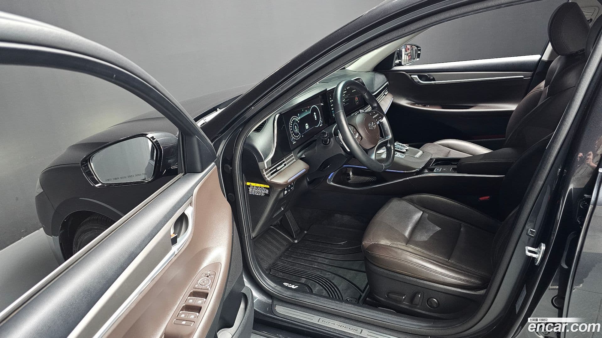Main__Slider__Photo:Grandeur Hyundai 2020.2-9