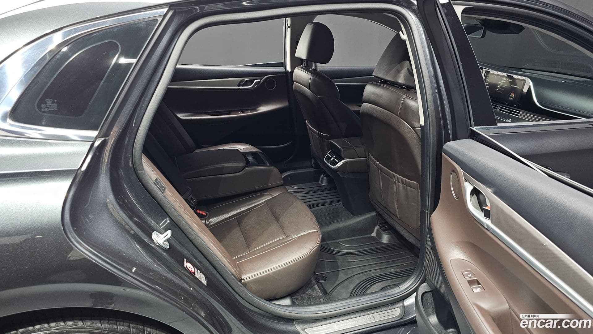 Main__Slider__Photo:Grandeur Hyundai 2020.2-10