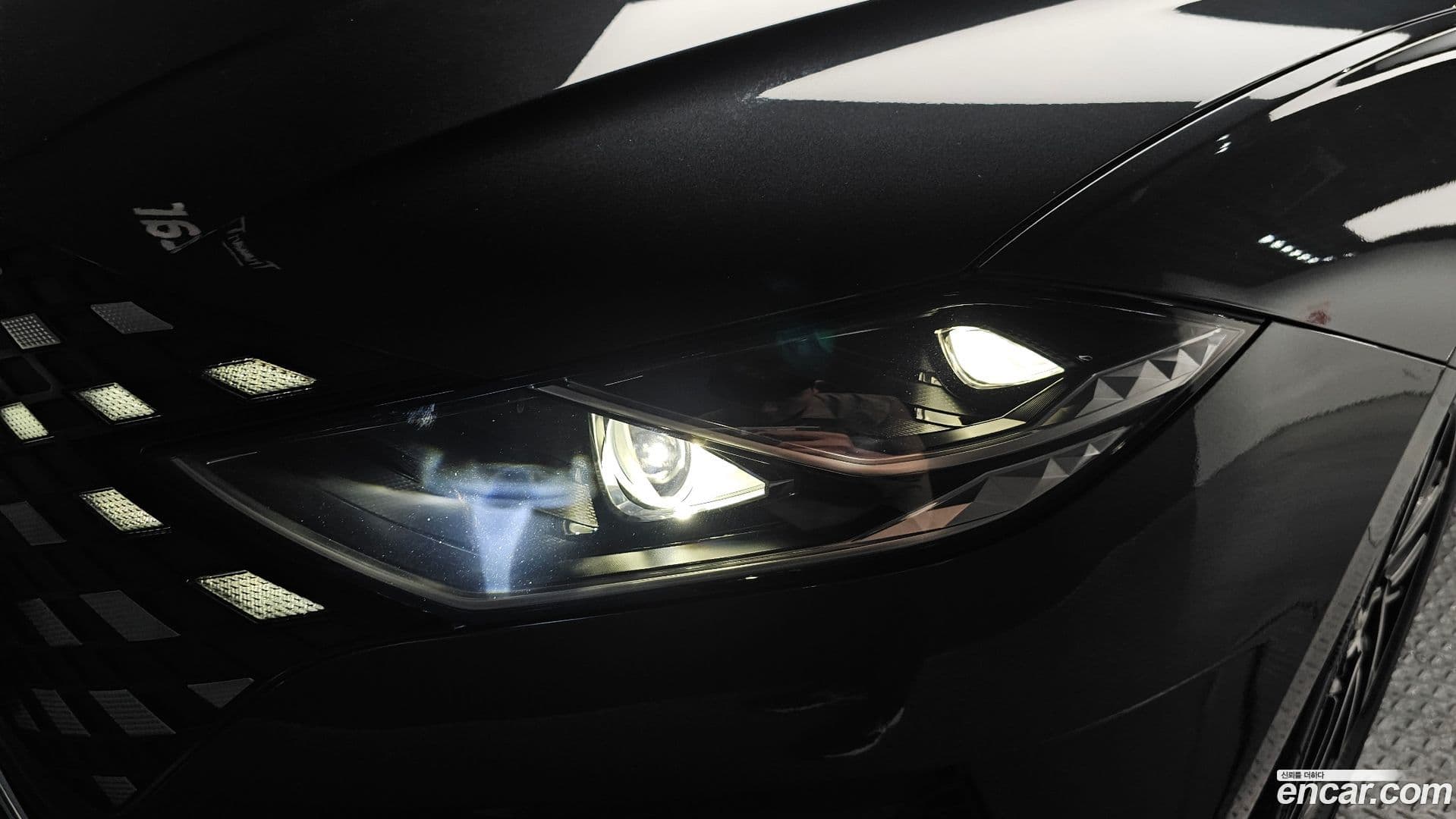 Main__Slider__Photo:Grandeur Hyundai 2020.2-21