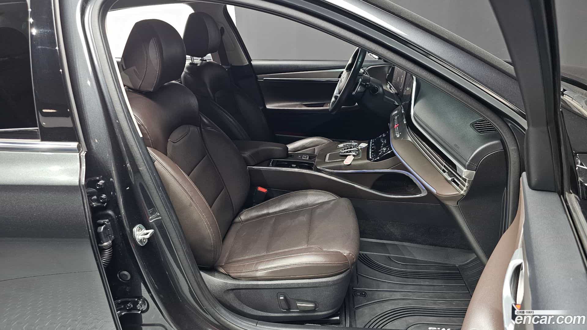 Grandeur Hyundai 2020.2-INNER-036