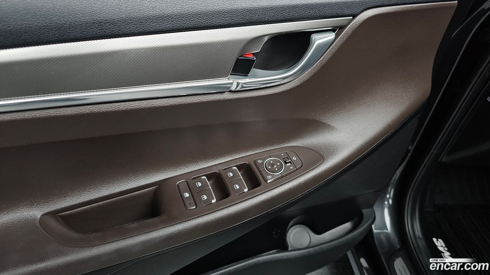 Main__Slider__Photo:Grandeur Hyundai 2020.2-31