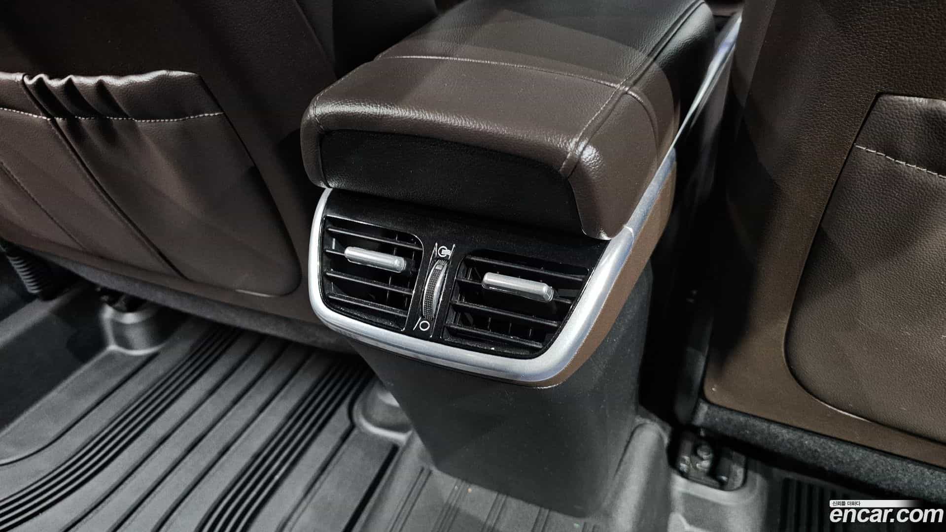 Grandeur Hyundai 2020.2-OPTION-048