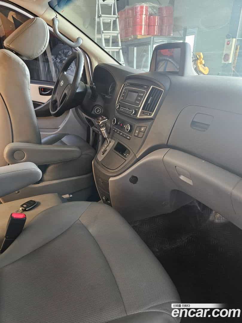 Starex Hyundai 2015.9-OPTION-017