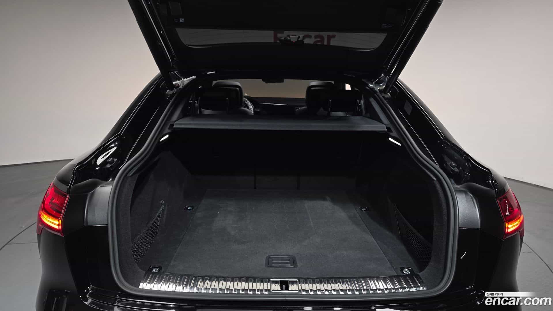 e-tron Audi 2023.3-OPTION-024