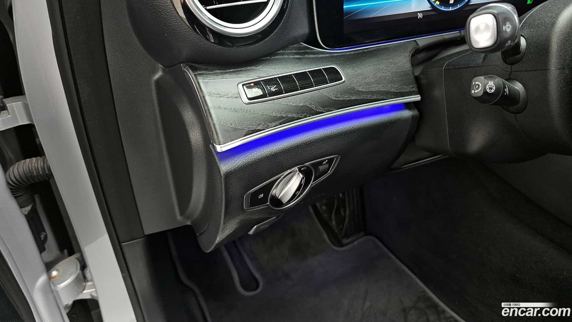 E-Class Mercedes-Benz 2018.7-OPTION-022