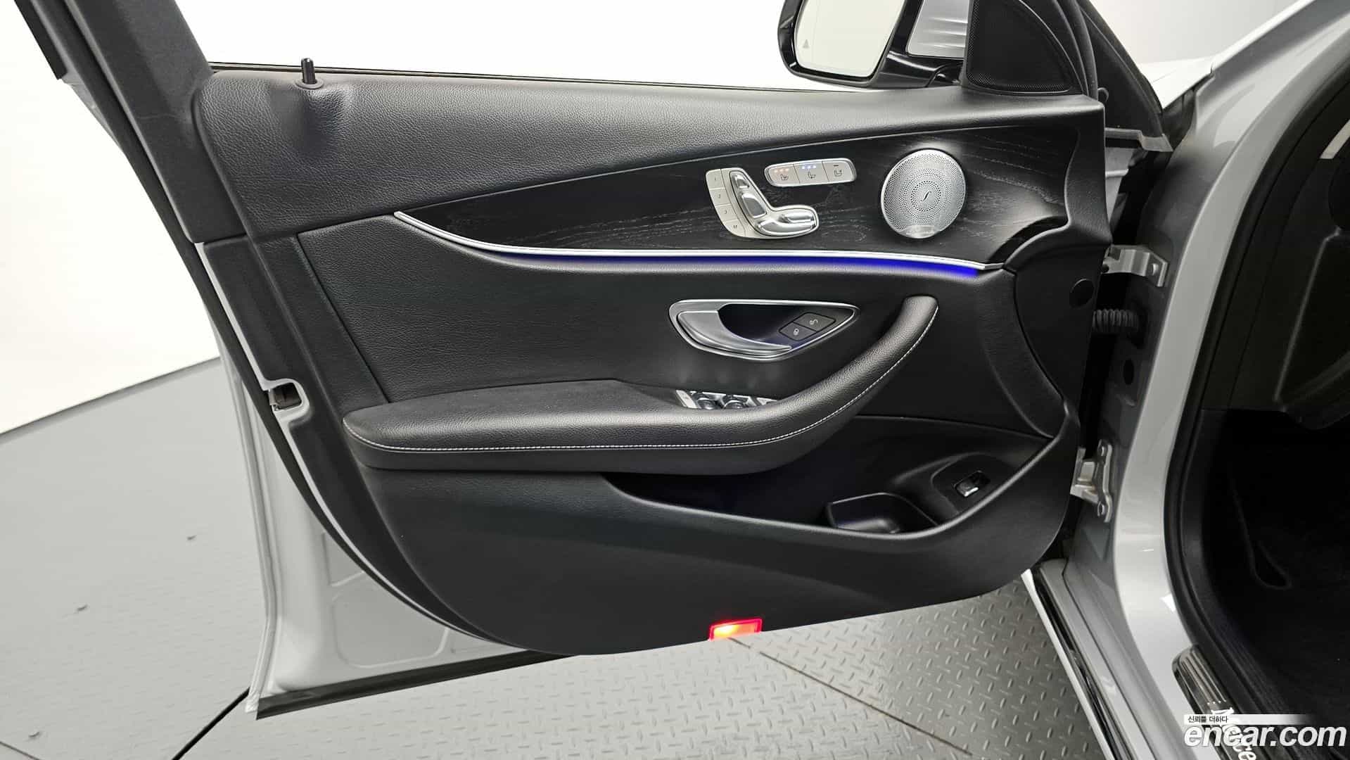 E-Class Mercedes-Benz 2018.7-INNER-034