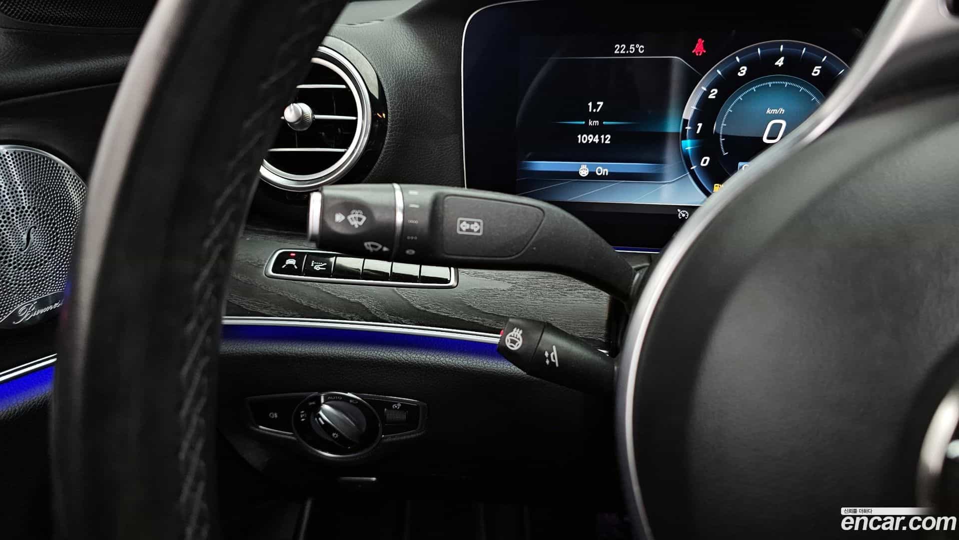 E-Class Mercedes-Benz 2018.7-OPTION-042