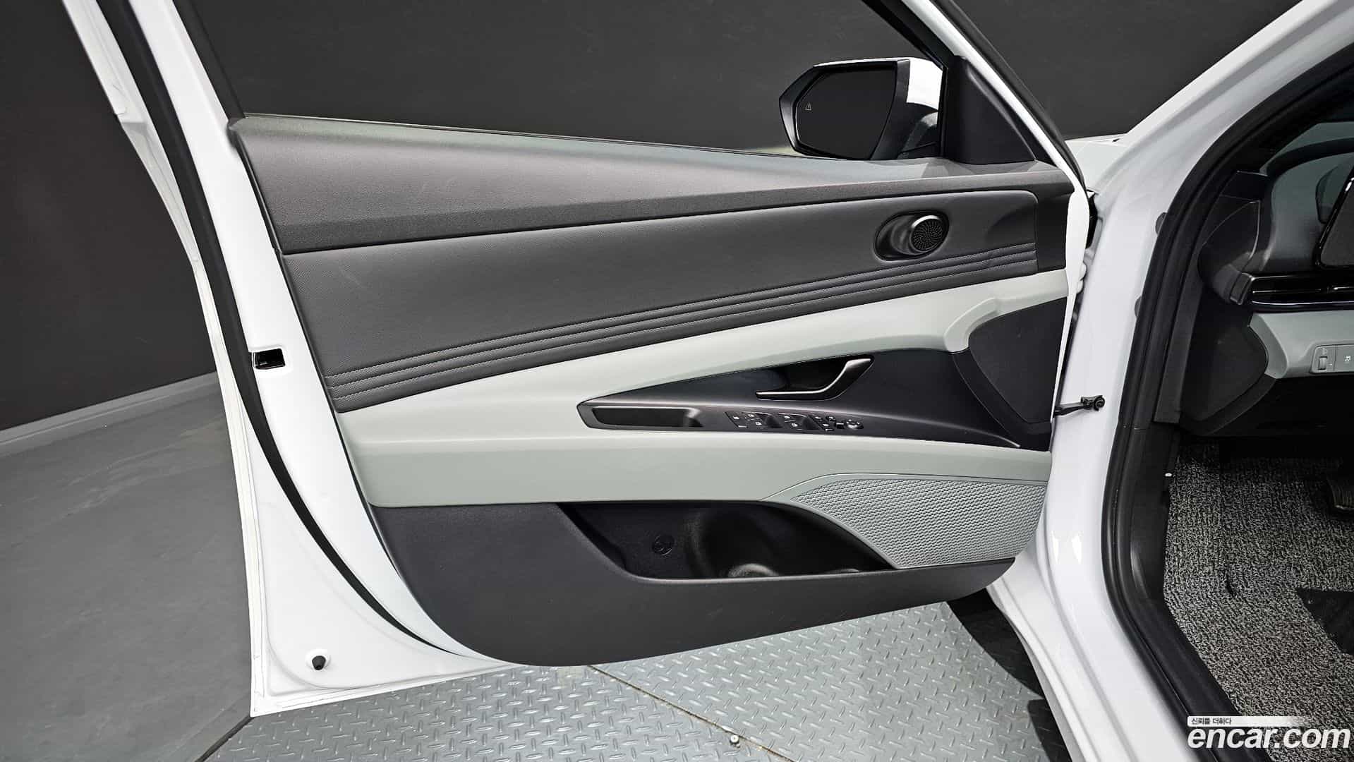 AVANTE Hyundai 2026.0-INNER-034