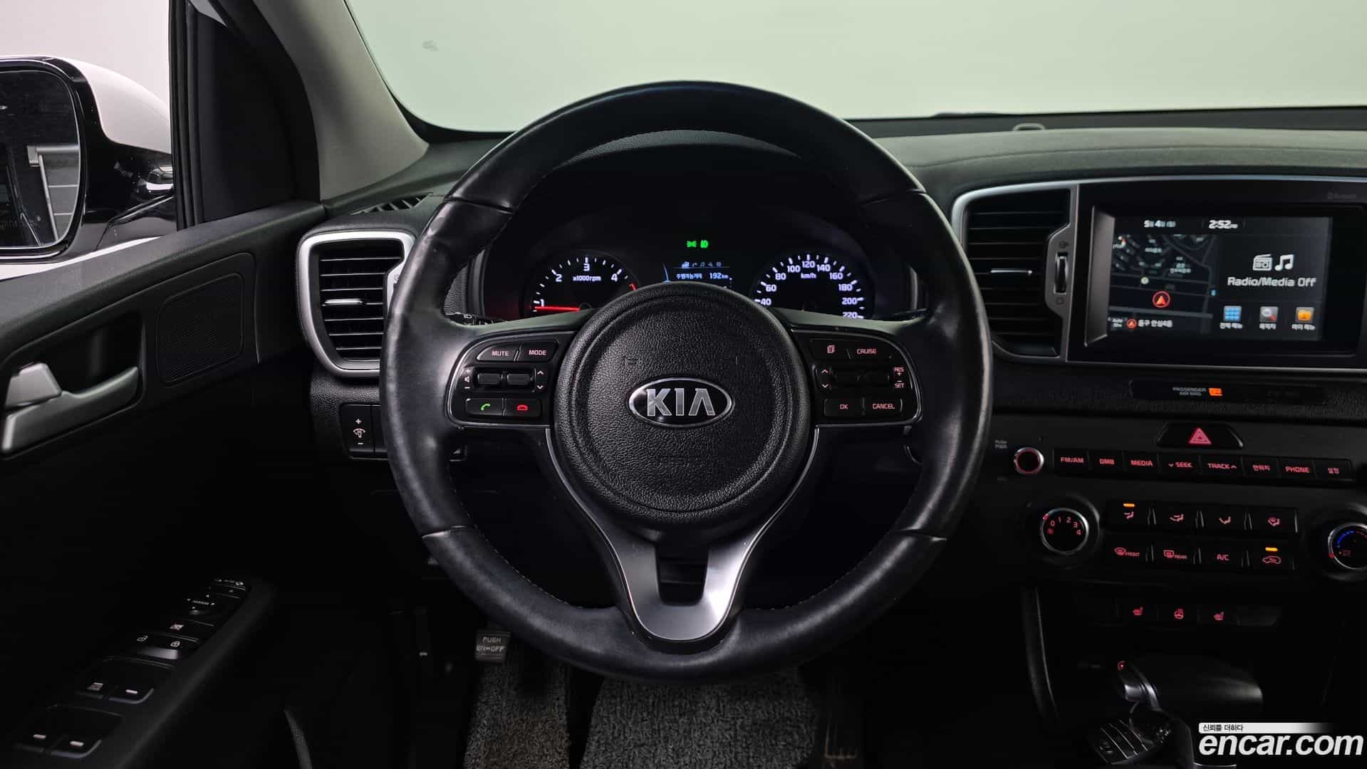 Sportage Kia 2016.2-OPTION-016
