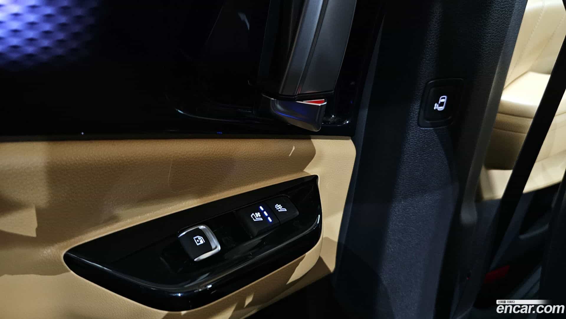 Canival Kia 2023.3-OPTION-024
