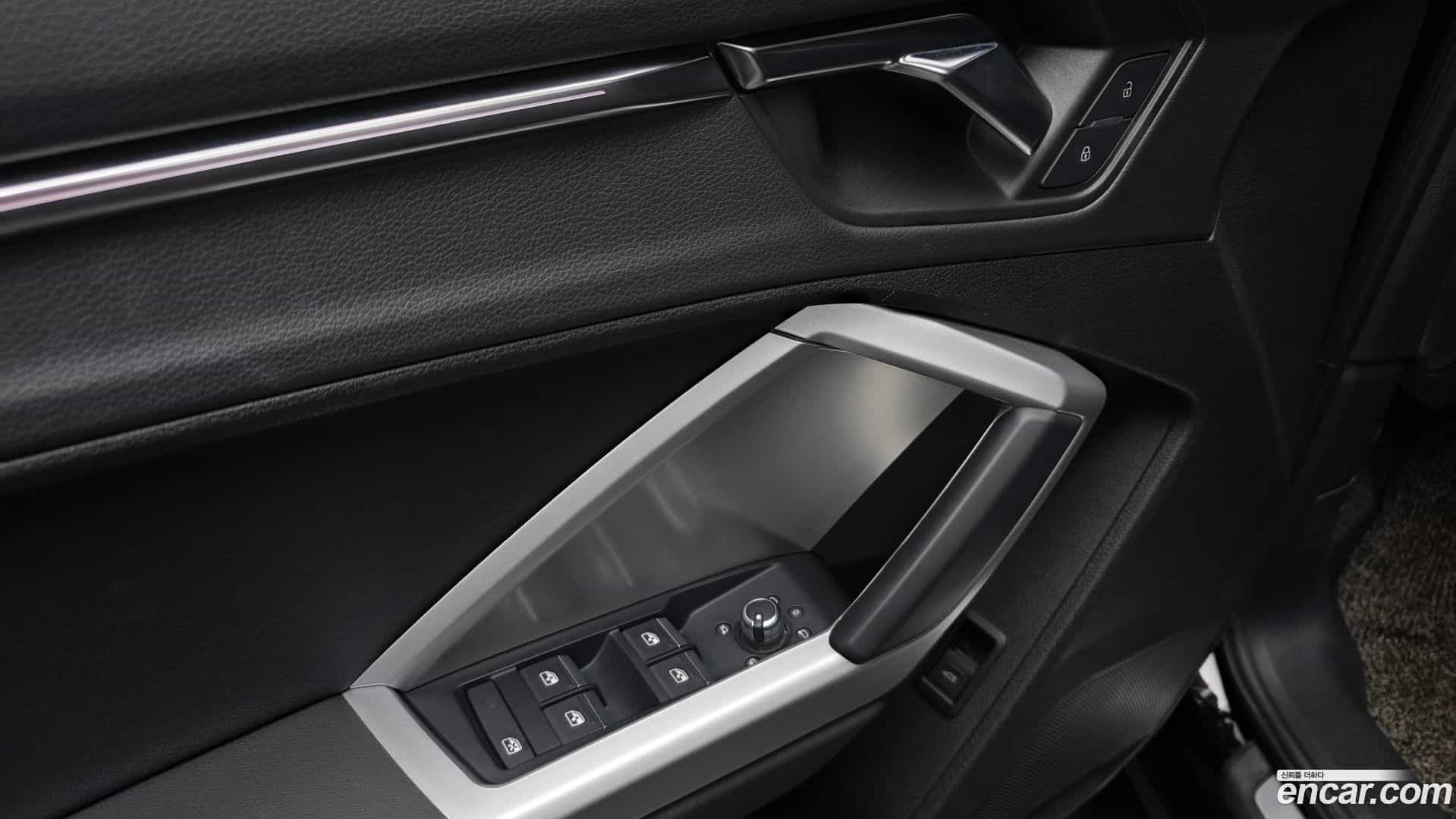 Q3 Audi 2020.5-OPTION-040
