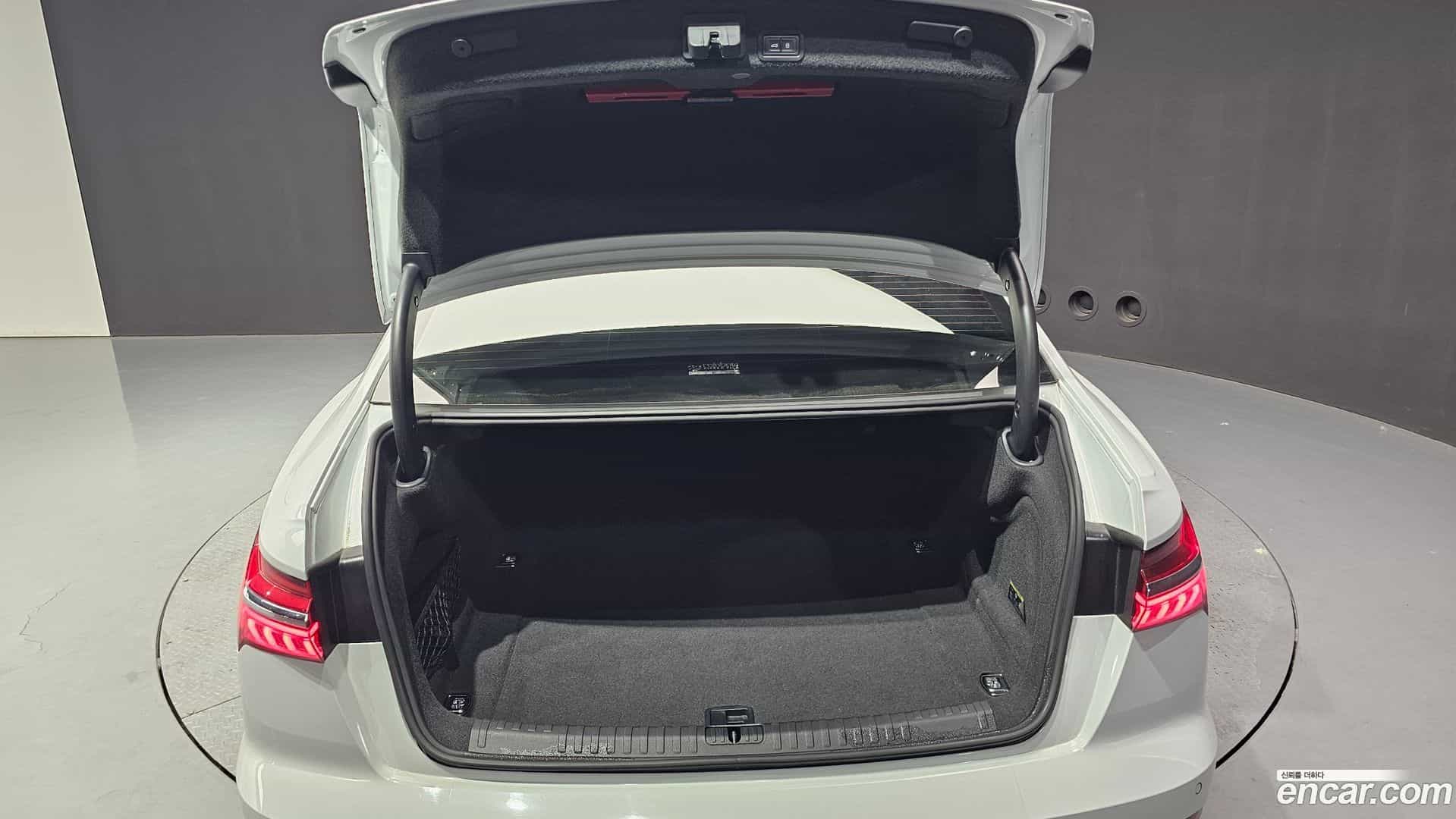 A6 Audi 2019.10-OPTION-022