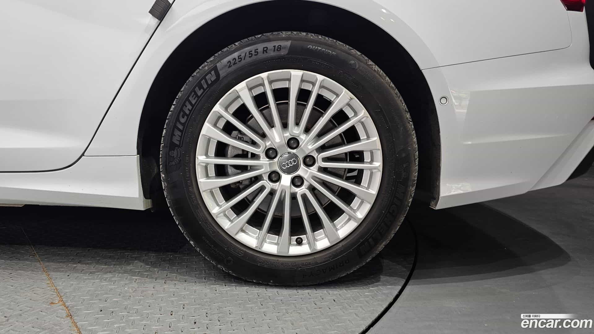 A6 Audi 2019.10-OUTER-031