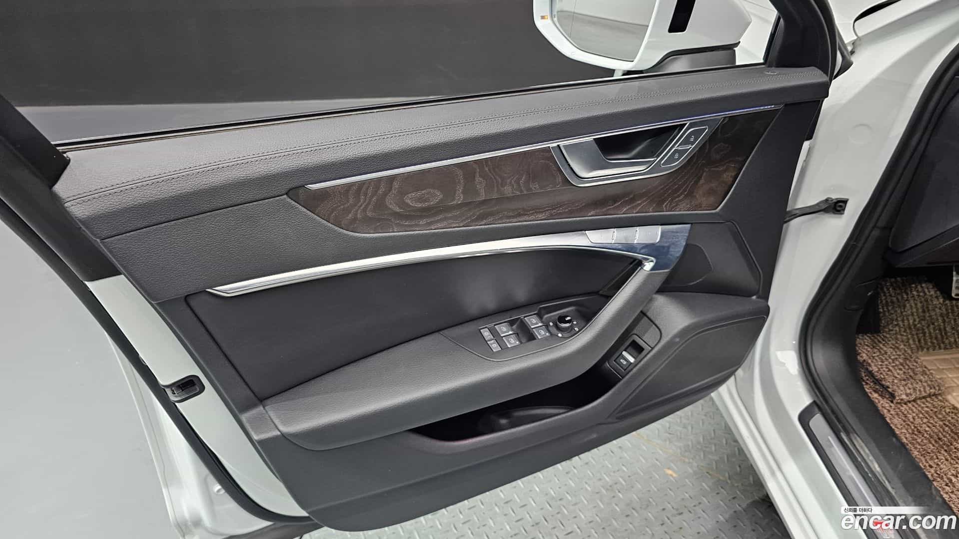 A6 Audi 2019.10-INNER-034