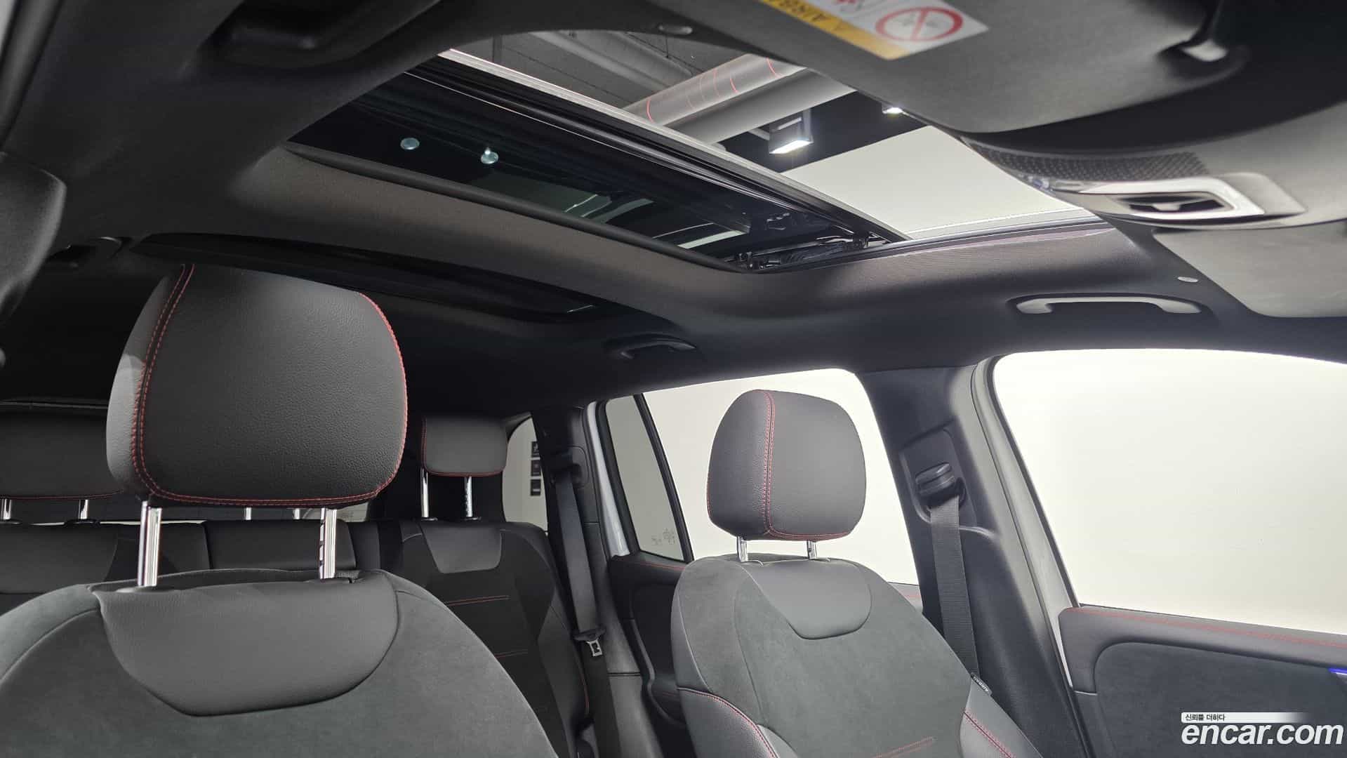 GLB-Class Mercedes-Benz 2023.8-OPTION-017