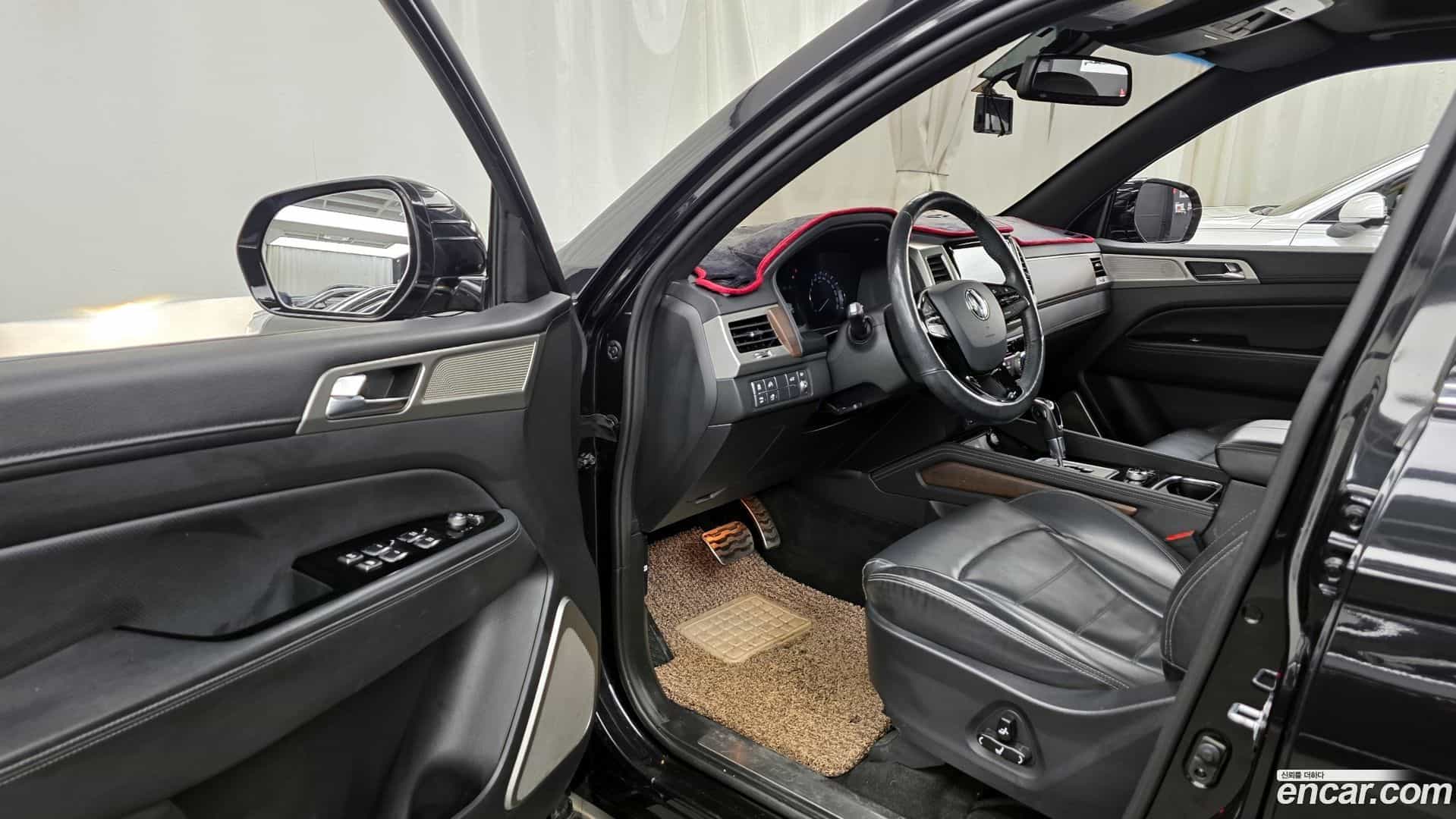 Rexton KG Mobility 2018.2-INNER-010