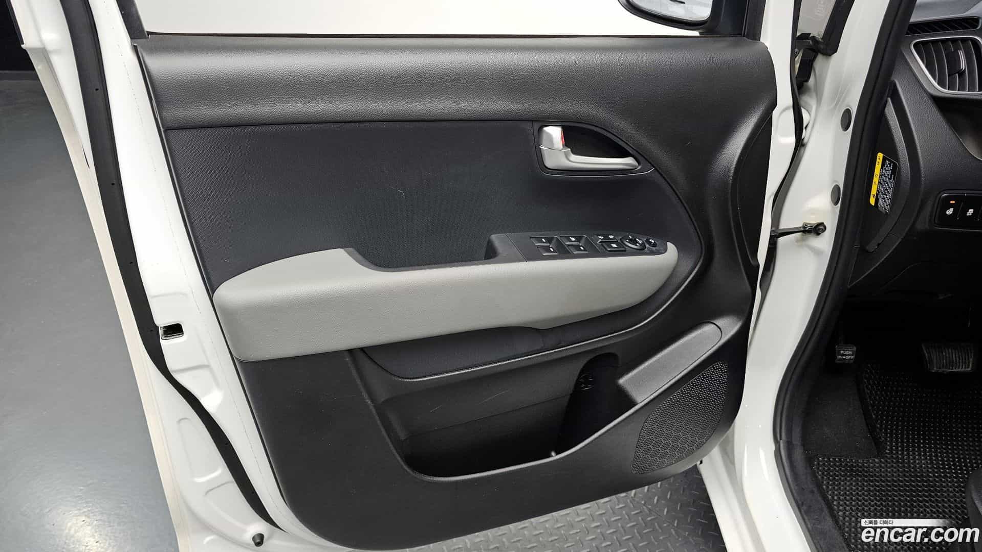 RAY Kia 2019.2-INNER-034