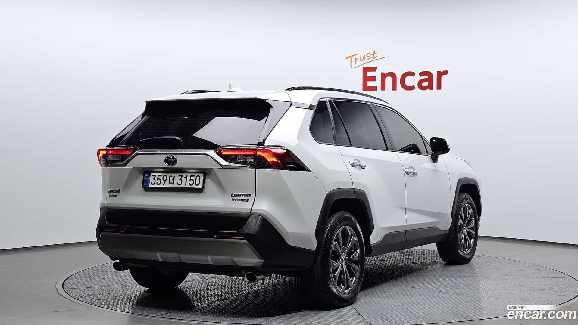 RAV4 Toyota 2024.3-OUTER-002