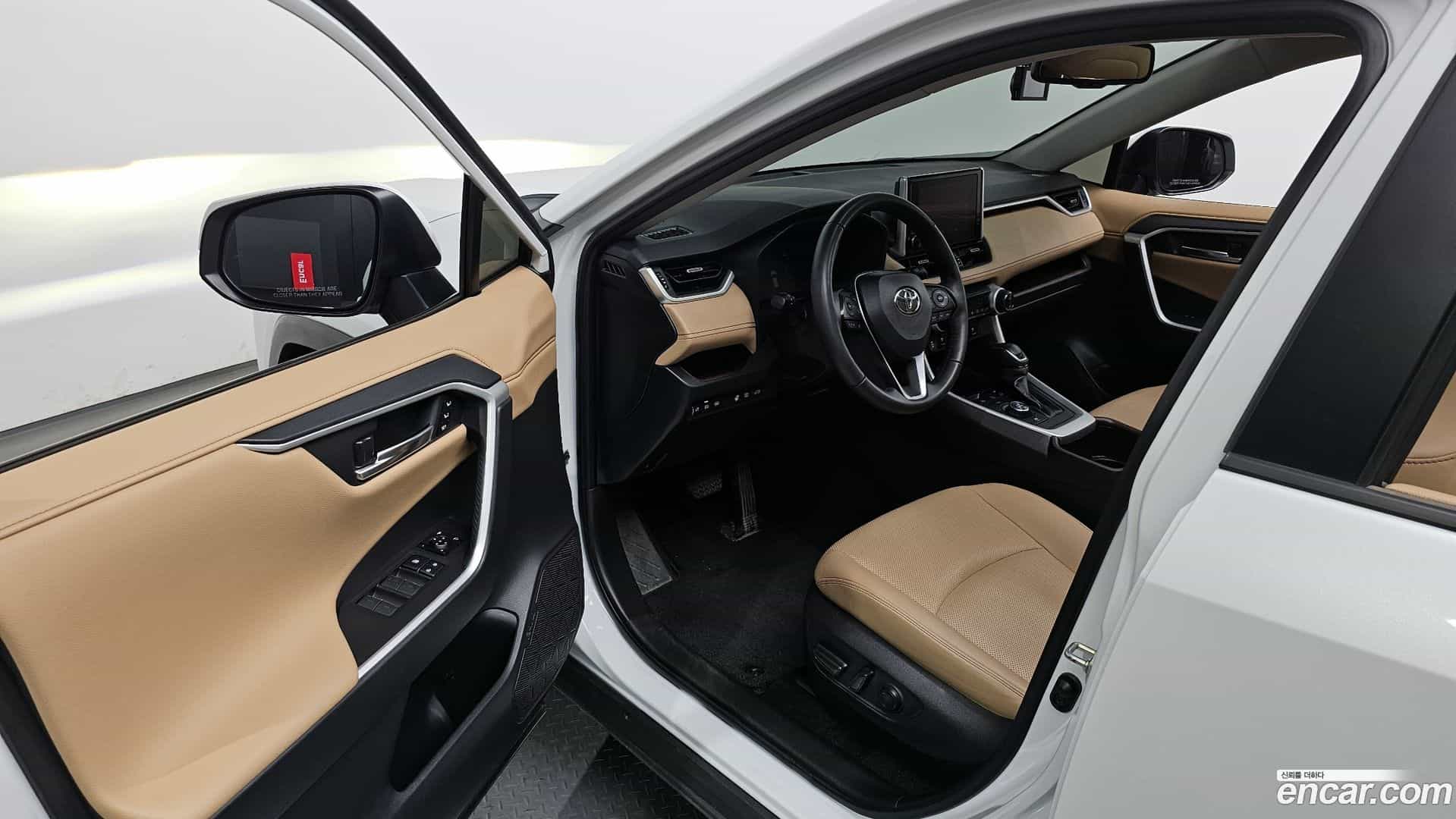 RAV4 Toyota 2024.3-INNER-010