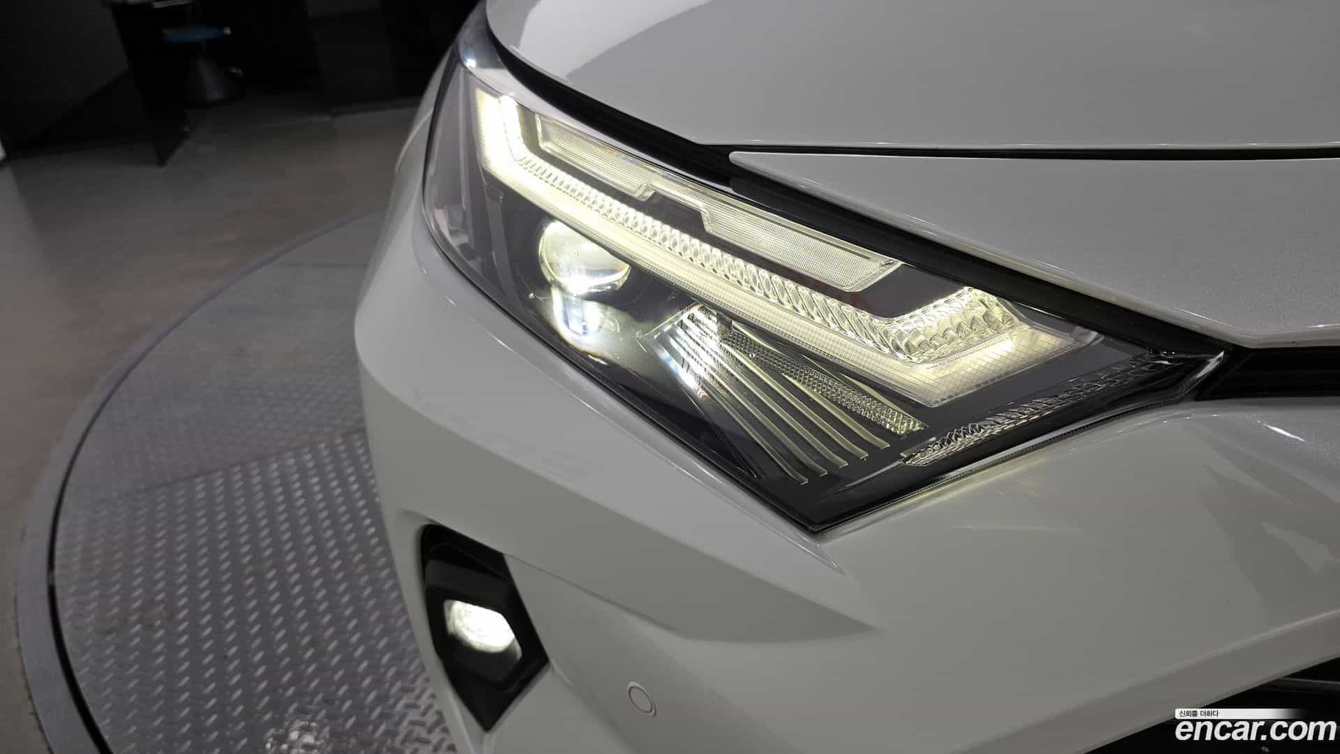 RAV4 Toyota 2024.3-OUTER-032