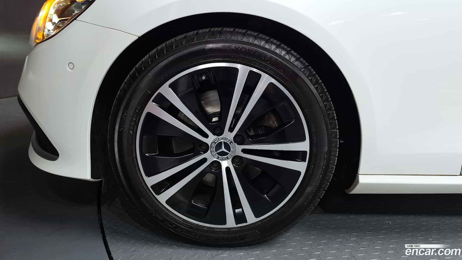 E-Class Mercedes-Benz 2020.11-OUTER-005