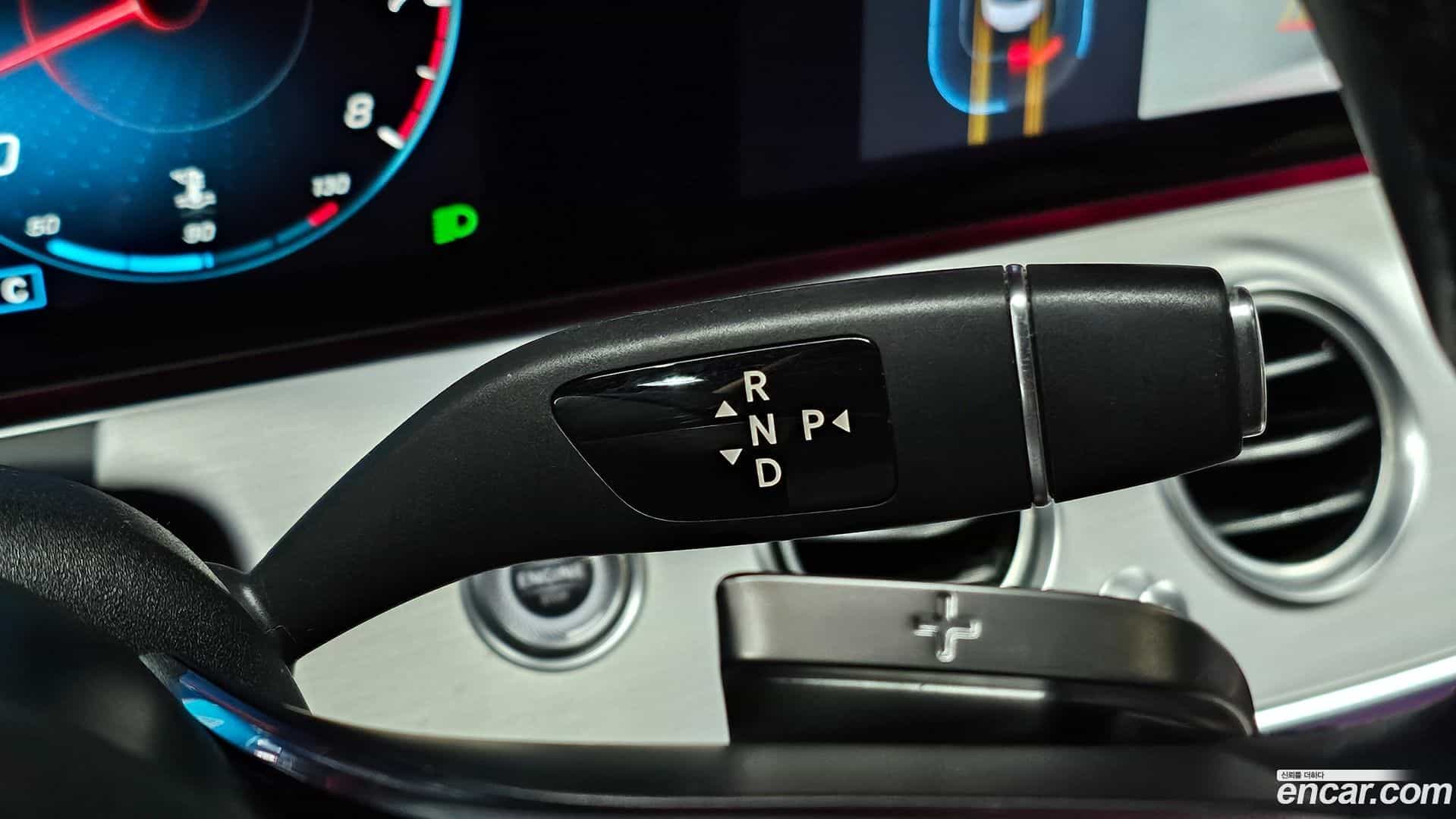 E-Class Mercedes-Benz 2020.11-INNER-009