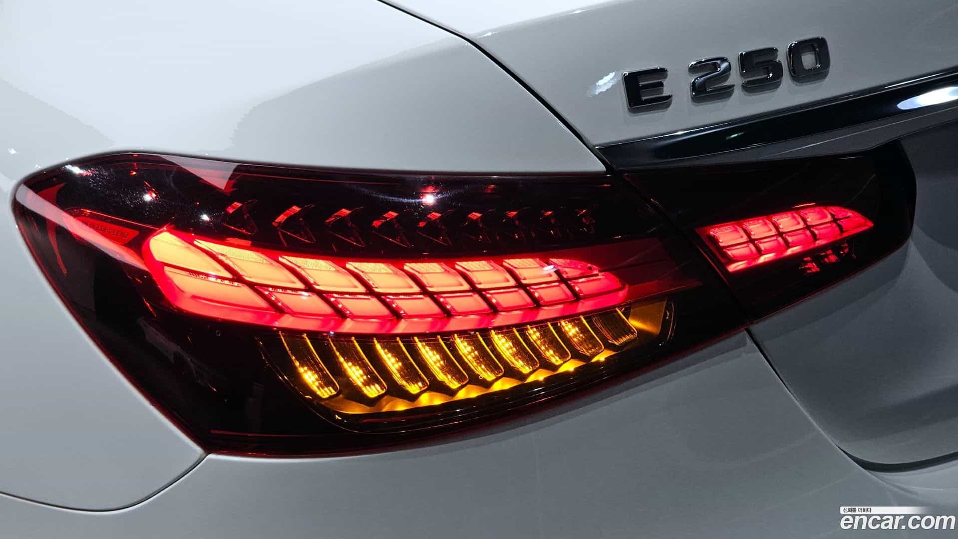 E-Class Mercedes-Benz 2020.11-OUTER-033