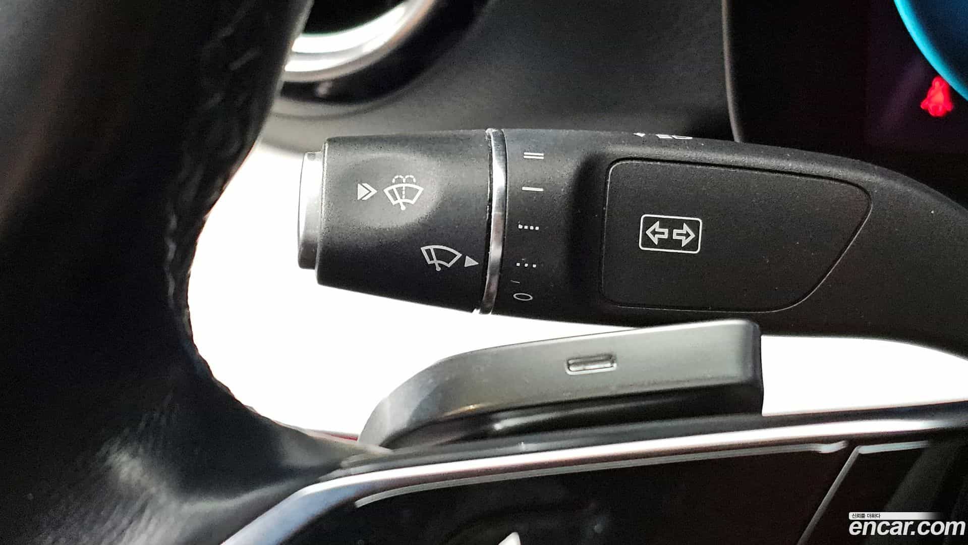 E-Class Mercedes-Benz 2020.11-OPTION-043