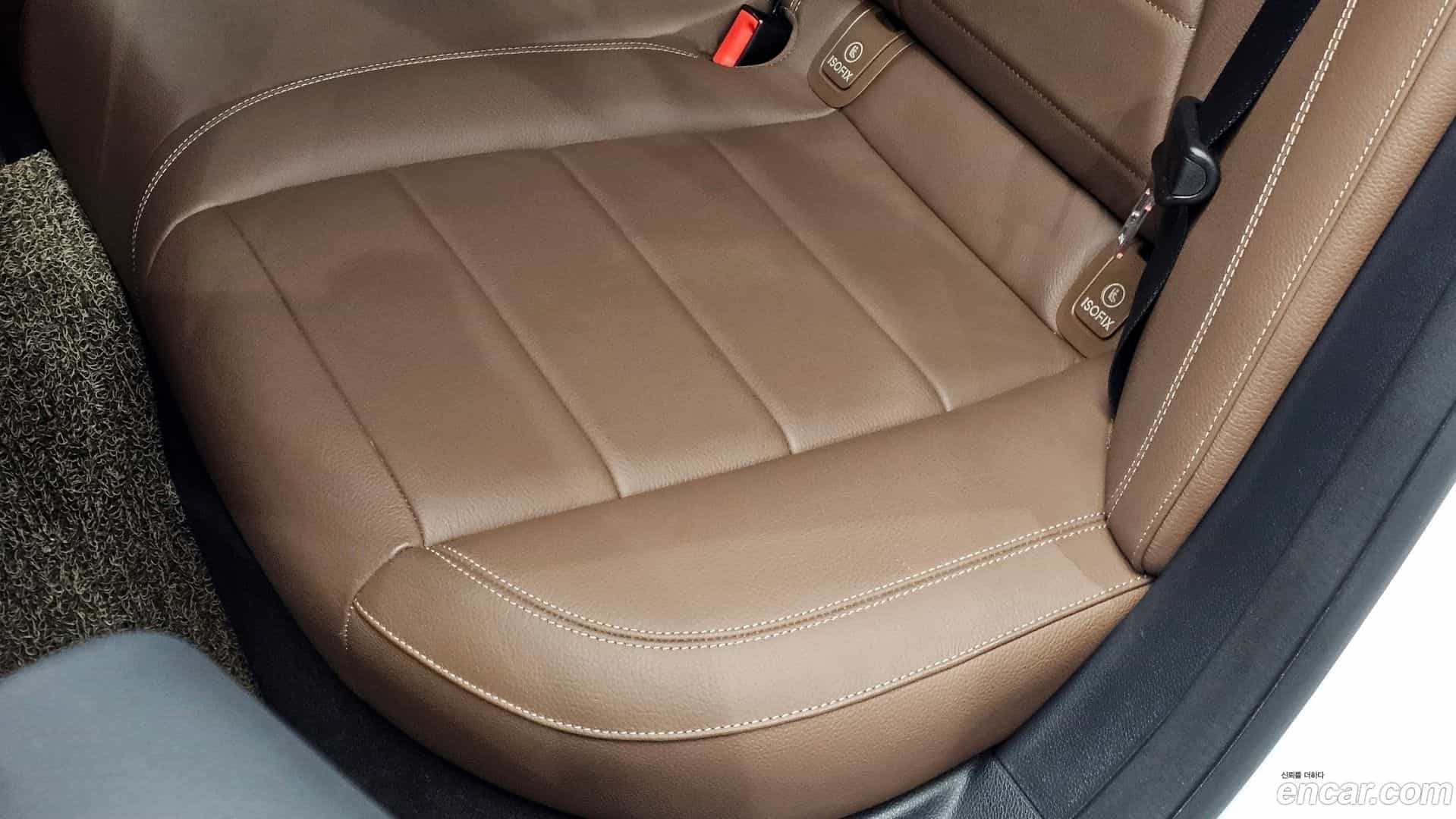 E-Class Mercedes-Benz 2020.11-OPTION-045