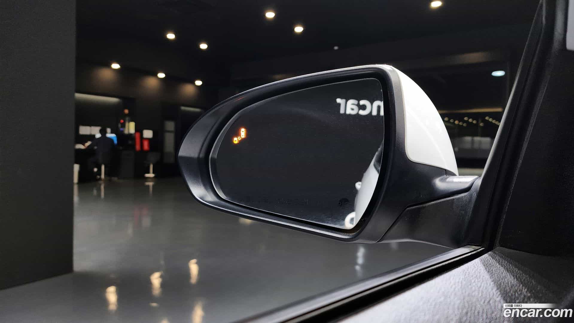 AVANTE Hyundai 2019.11-OPTION-017