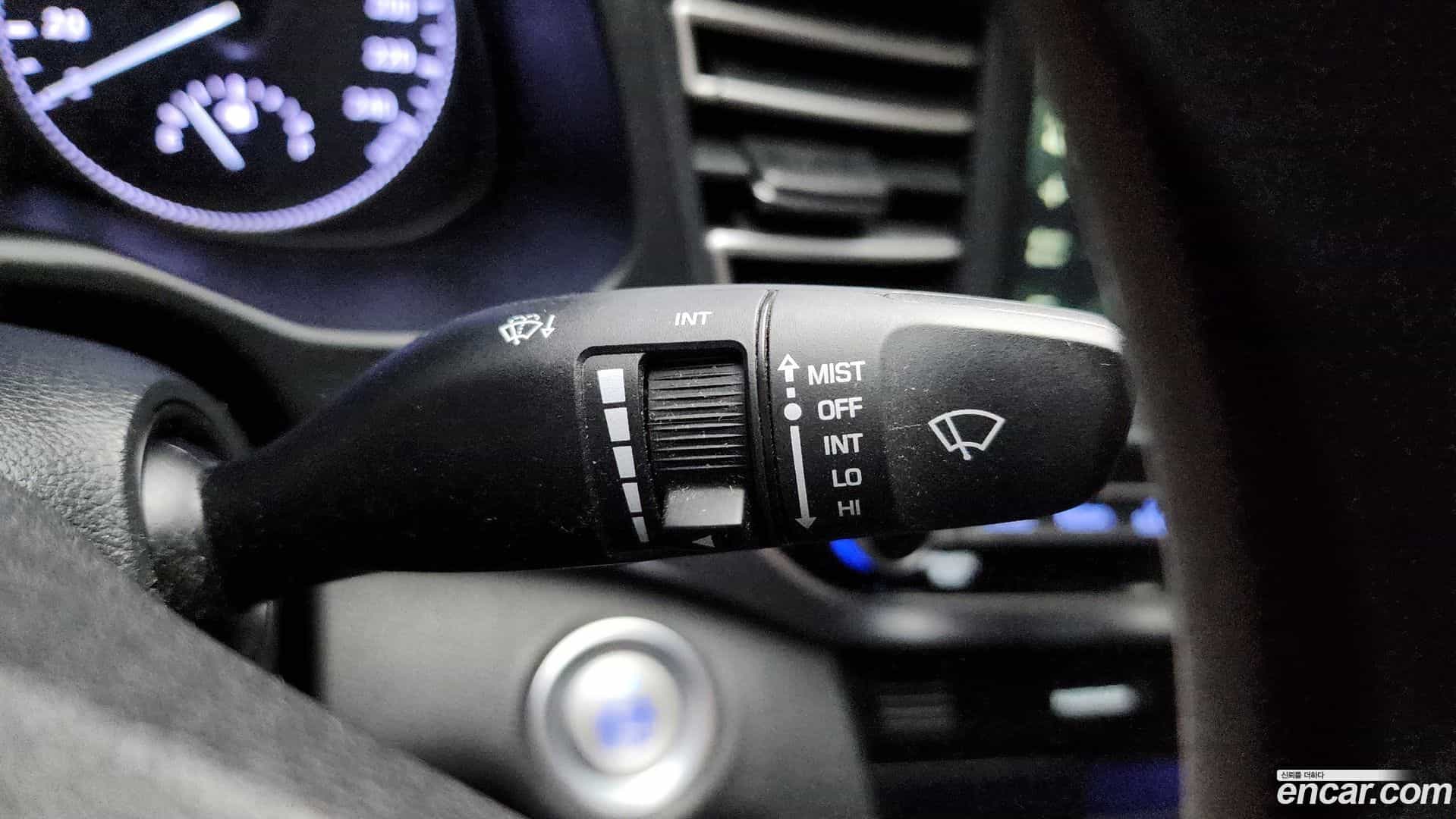 AVANTE Hyundai 2019.11-OPTION-041