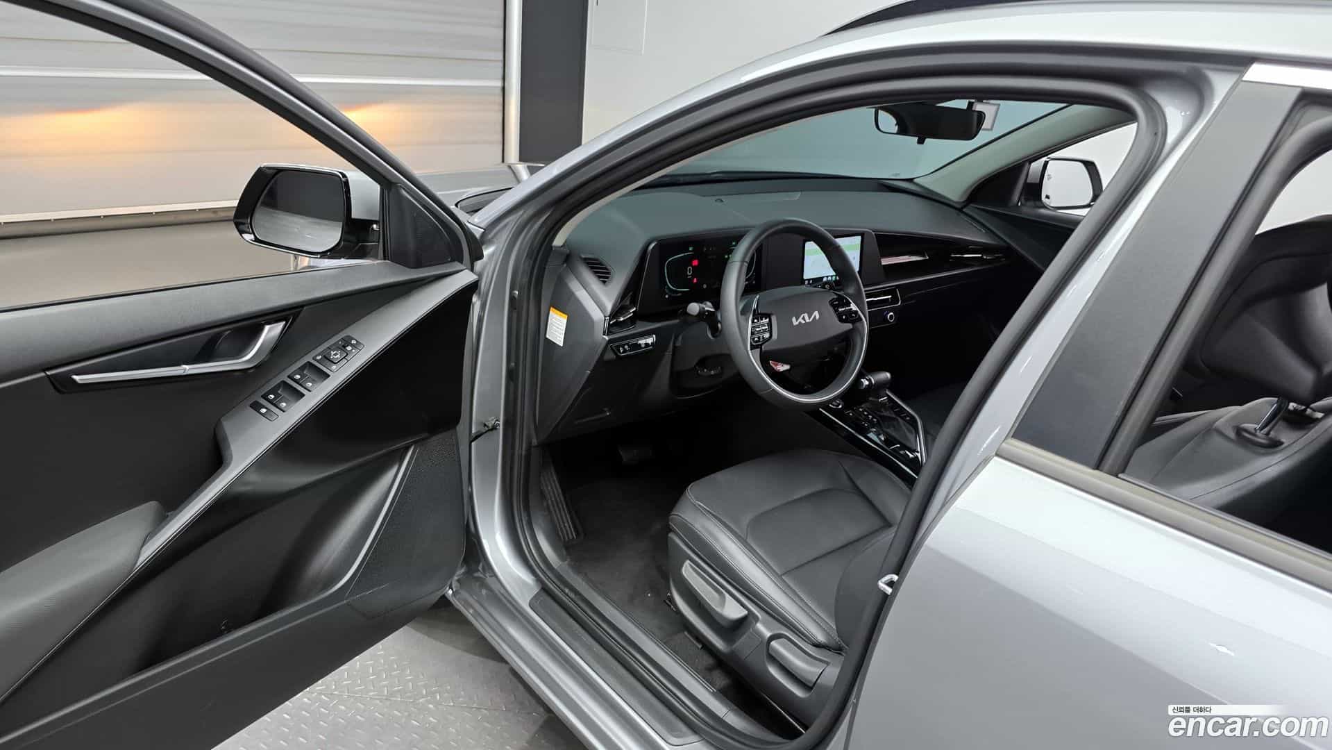 Niro Kia 2022.2-INNER-010