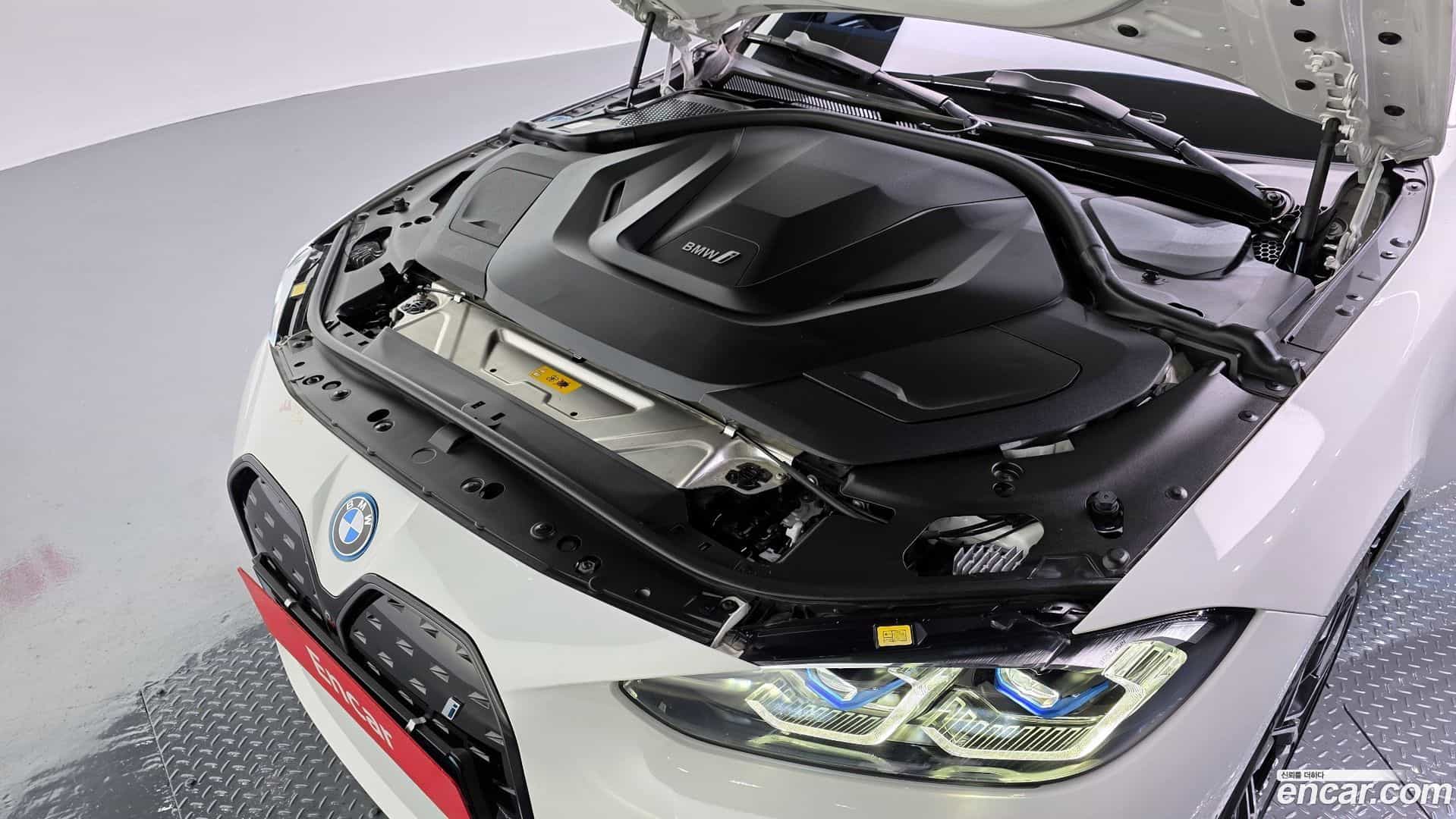 i4 BMW 2022.9-OUTER-006